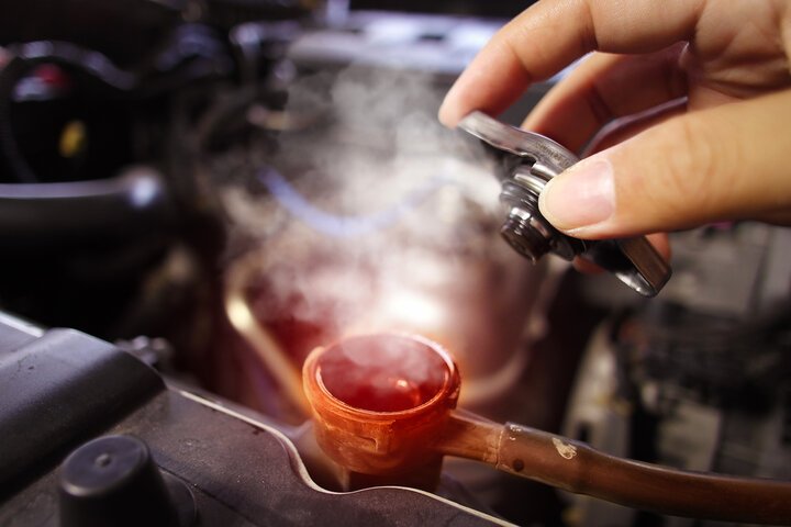 Radiator Problems That Can Damage Your Engine | Best Mobile Auto Repair In Nashville, TN | Roberts Mobile Mechanics