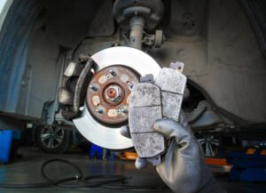 Blog | Roberts Mobile Mechanics Signs Your Brake Pads Need Immediate Replacement | Best Mobile Auto Repair In Nashville, TN | Roberts Mobile Mechanics