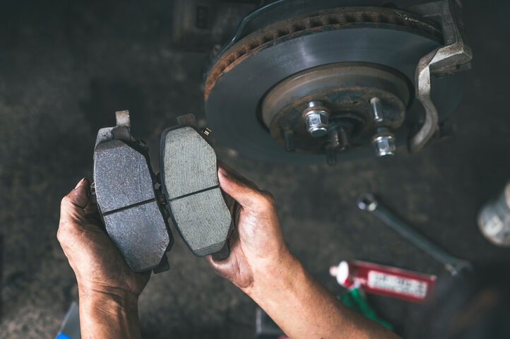 Why Your Car Is Making Grinding Noises While Braking | Best Mobile Auto Repair In Nashville, TN | Roberts Mobile Mechanics