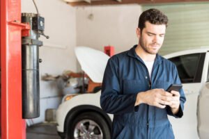 Blog | Roberts Mobile Mechanics Signs Your Car Needs a Mobile Mechanic Before It Breaks Down | Best Mobile Auto Repair In Nashville, TN | Roberts Mobile Mechanics